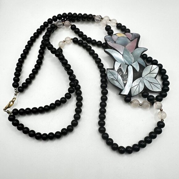 Vintage Signed Lee Sands Mother of Pearl Inlay, Rose Quartz, Lucite necklace! - Picture 11 of 15